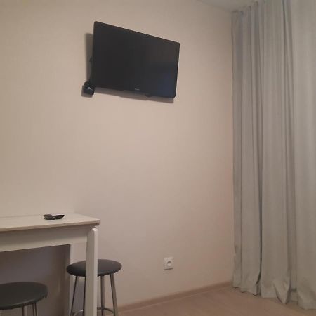 Apart. Studio Near Stadium Metalist Kharkiv Eksteriør billede